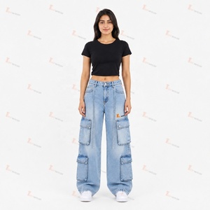 Fabricant de jeans cargo en denim pour femmes, pantalons cargo en denim à taille haute et jambes larges personnalisés pour femmes, style streetwear vintage délavé - Product Image 5