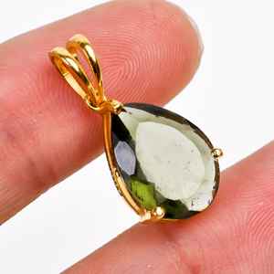 Colgante de moldavita natural, colgante de oro de 14K, colgante de oro macizo artesanal, colgante de regalo de boda establecido - Product Image 3