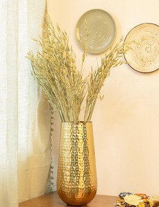 Vases et pots à fleurs polis or brillant de dernière conception martelée Articles de fournitures de décoration de maison et de chambre de bonne qualité - Product Image 5