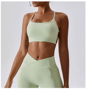 Ensemble de survêtement athlétique pour femmes, vêtements de sport, short à taille superposée avec bordures contrastées, leggings, soutien-gorge, vêtements de sport - Product Image 1