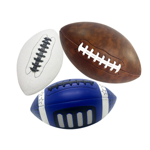 Pelota de Rugby de cuero genuino Tamaño de fútbol americano Entretenimiento para niños Hecho a estándar internacional de goma de PVC - Product Image 2