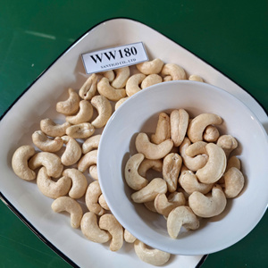 ตัวอย่างฟรี เม็ดมะม่วงหิมพานต์เวียดนามพรีเมียมแบบดิบ W180 พร้อมจัดส่ง ยี่ห้อ SANTIGO - Product Image 1
