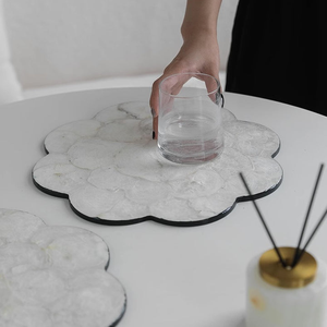 ถาดเปลือกหอยทรงกลมพร้อมลายดอกไม้ถาดสำหรับประดับตกแต่งสำหรับโต๊ะอาหารการจัดแสดงสปาและบูติก - Product Image 1