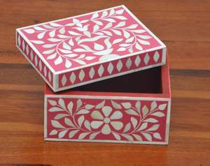 Boîte à bijoux unique de créateur, boîte à bibelots au design osseux, élégante, en provenance d'Inde - Product Image 2