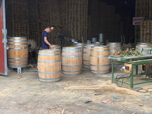 Barril de Añejamiento de Roble Blanco Premium de 50, 100 y 200 Litros para Vino y Cerveza, Hecho a Mano con Madera Duradera de Blue Lotus - Product Image 3