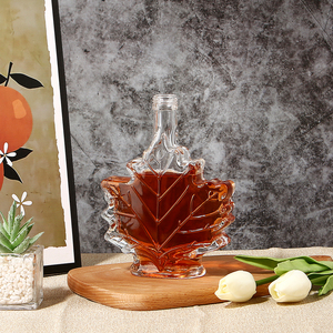 Vente chaude Bouteille <span class=keywords><strong>à</strong></span> spiritueux en verre transparent en forme de feuilles d'<span class=keywords><strong>érable</strong></span> personnalisée Haute qualité 375 ml 750 ml Bouteille de whisky vodka - Product Image 6