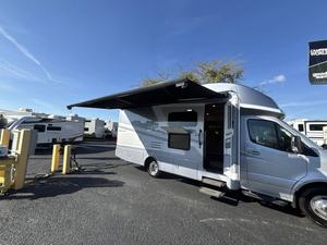 OFERTA: Caravana T-i-f-f-i-n W-a-y-f-a-r-e-r 2-5-R-W 2024 Usada en Venta - Product Image 3