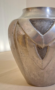 Hot Selling Cast Aluminium Flower <b>Vase</b> in Rough Nickel Finish Modern <b>Table</b> <b>Vase</b> Decorative Aluminium Flower <b>Vase</b> Metal Crafts - Product Image 4