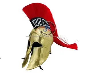 Средневековый греческий Спартанский коринский шлем 18 калибра стальная Античная Броня с красным шлейфом Латунный Шлем F с деревянной подставкой шлем