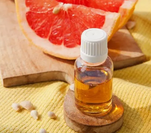 น้ำมันหอมระเหยส้มโอธรรมชาติระดับพรีเมียม | สกัดเย็น/ไอน้ำกลั่นจากเวียดนาม | สำหรับเครื่องสำอางดูแลเส้นผมและน้ำมันหอมระเหย - Product Image 3