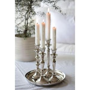Bougeoir unique en aluminium fabriqué à la main avec un style vintage adapté à la décoration de la table à manger de la maison et à l'ambiance romantique - Product Image 2
