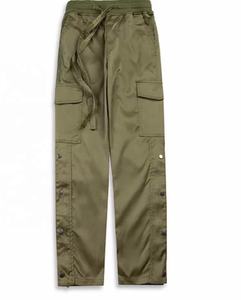 Jean en denim pour homme Amiriy, taille déchirée, effet usé, broderie, style streetwear, coupe ample et tendance, nouvelle collection automne-hiver - Product Image 1