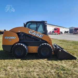 Pompe hydraulique Parker, moteur et boîte de vitesses pour chargeuse compacte 250 modèle 2022, charge nominale 15 tonnes, bon état, à vendre - Product Image 5