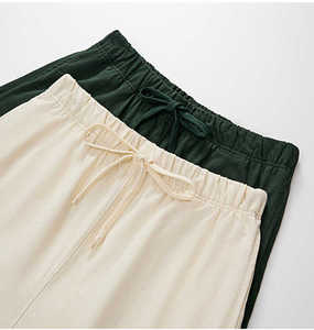 ชุดผ้าฝ้ายสองชิ้นสำหรับผู้ชายเสื้อและกางเกงขาสั้นสไตล์สตรีทแบบสั่งทำสำหรับฤดูร้อน - Product Image 3