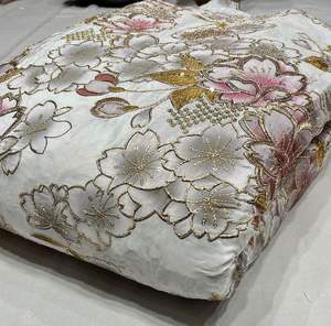 Tela de Crepé Natural Pura para Vestidos de Novia y Ocasiones Especiales, con Estampado Posicional - Product Image 2