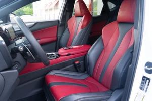 รถ SUV ออโตเมติก AWD ปี 2024 รุ่น N-X F SPORT 8 สปีด สภาพดีเยี่ยม พร้อมขาย - Product Image 2