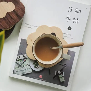 Ensemble de sous-verres indiens faits à la main Design carré en noyer Qualité unique Vaisselle de fête de bureau en résine de bois classique utilisée pour la vaisselle - Product Image 3