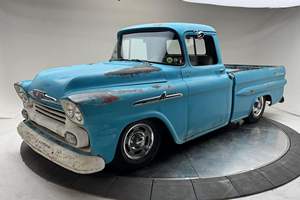 Chevrolet Apache 3100 de 1958, conversion électrique, boîte manuelle 5 vitesses, d'occasion, construite par Conductive Classics - Product Image 2