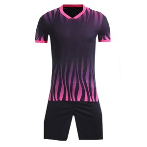 Uniforme de fútbol de la mejor calidad premium tela de peso ligero superventas logotipo personalizado/uniforme de fútbol de color con tarifa barata - Product Image 1
