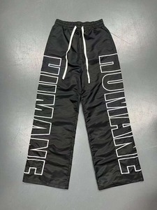 Pantalon de survêtement en nylon empilé Hip Pop personnalisé Streetwear Pantalons pour hommes Pantalons Pantalons de parachute avec impression de logo personnalisé - Product Image 2