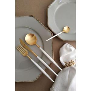 Juego de Cubiertos Metálicos Ecológicos Modernos, Diseño Contemporáneo Elegante, Tenedores, Cuchillos y Cucharas de Acero Inoxidable, Aptos para Lavavajillas - Product Image 3