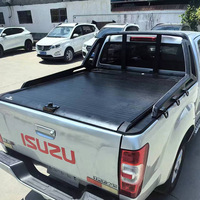 Couverture de benne manuelle pour Nissan Titan avec benne de 5,5 pieds et système de rails intégré