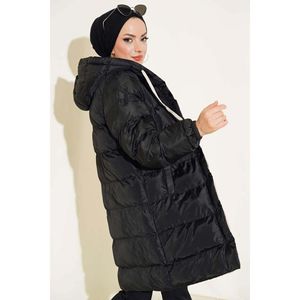 Veste matelassée à fermeture éclair noire et beige pour femmes avec boutons-pression - Product Image 3