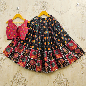 Lehenga Choli para Niñas, Ropa Étnica de Poliéster para Diwali y Bodas - Product Image 4