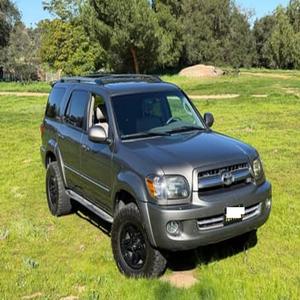 TOYOTA SEQUOIA LIMITED 2005 USADO, VOLANTE A LA IZQUIERDA/DERECHA - Product Image 1