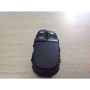 Pannello Pulsanti Anteriore Sinistro FORD Focus Sedan 1a Serie 98AG14529AC (98>01) - Product Image 1