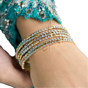 Bracelets bicolores alliant les meilleurs éléments de l'or et de l'argent, combinaison équilibrée de tons chauds et froids - Product Image 2