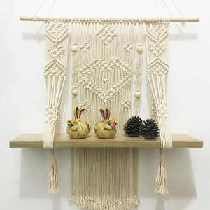 Étagère murale en macramé à 2 niveaux en coton et en bois, utilisée pour la décoration murale, la décoration de la maison, le salon - Product Image 5
