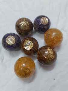 Esfera de Energía Orgonita Feng Shui, Símbolo OM, Protección EMF, Bola de Cristal, Lapislázuli, Resina, Base Dorada, Estilo Amor, Gran Venta - Product Image 5