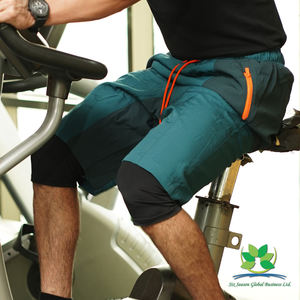 กางเกงว่ายน้ำขาสั้นของผู้ชายกางเกงขาสั้นผ้าสแปนเด็กซ์ผ้าโพลีเอสเตอร์ผสมความยาวถึงเข่าชุดว่ายน้ำมุสลิมชุดชายหาดน้ำหนักเบาสไตล์พอดีตัว - Product Image 3