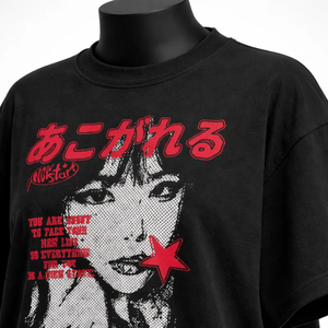 T-shirt noir à col rond pour femme avec texte japonais rouge et imprimé étoile, coupe ample, style streetwear, 100% jersey de coton - Product Image 4