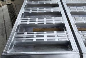 RAMPAS DE CARGA DE ALUMINIO DE 3.0 T - 2.4 m CON DIENTES, Producto de Aluminio al por Mayor - Product Image 3