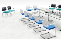 Chaise de formation cantilever au design moderne avec structure tubulaire robuste et système de levage en tissu, idéale pour hôpitaux, écoles, maisons, hôtels et salles à manger