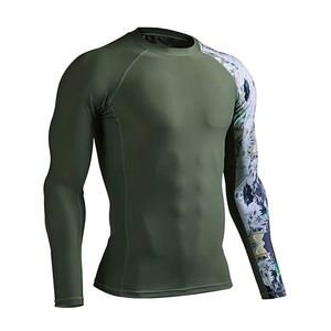 Rashguard al por mayor para gimnasio y artes marciales tela elástica duradera - Product Image 1
