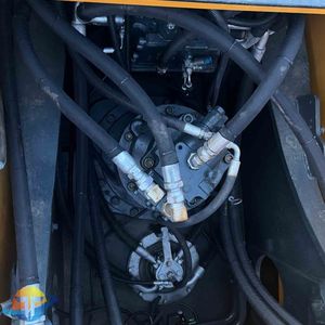 Excavatrice Hyundai R305LC-9T d'occasion, 30 tonnes, équipement de construction, Cummins, fonctionnement parfait, inspection de qualité stricte, chenilles - Product Image 4