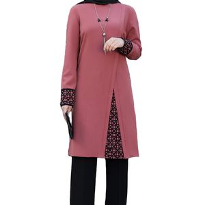 Abaya de Dubaï en tissu satiné pour femmes Robe modeste décontractée moderne-Taille XXL Robe courte de style turc formel pour femmes musulmanes - Product Image 1