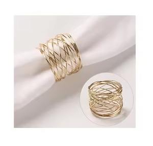 Diseño de alambre en espiral, servilletero de Metal dorado, accesorio decorativo de mesa elegante para uso en restaurante de fiesta de boda - Product Image 1