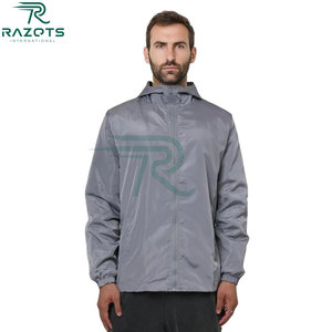 Chaqueta cortavientos con estampado de otoño para hombre de concha suave, impermeable, ligera, con capucha, senderismo, transpirable, poliéster, nailon - Product Image 3