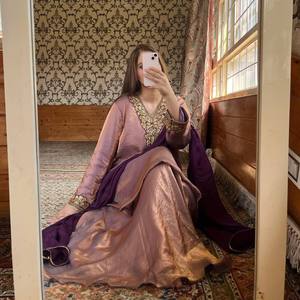 Ensemble Palazzo Dupatta de qualité supérieure pour les fiançailles ou les réceptions et les célébrations disponibles en grande quantité - Product Image 3