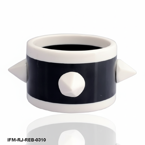 Brazalete de Resina Negra y Blanca con Púas, Estilo Punk Rock, Joyería para Mujer - Product Image 4