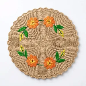 Sets de table ronds en raphia faits à la main avec broderie florale, style bohème, diamètre 260 mm - Product Image 2