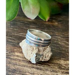 Bague en argent sterling faite à la main par des Navajo, bijou culturel de collection, taille 6 - Product Image 4