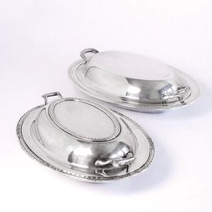 Plat de service en acier inoxydable poli offrant un aspect brillant et attrayant, adapté aux mariages, banquets et célébrations - Product Image 6