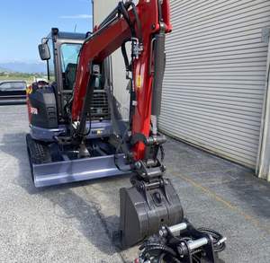 Meilleure mini-excavatrice 2023 de 3,5 tonnes / Nouvelle excavatrice sur chenilles avec moteur en Autriche - Product Image 4