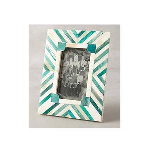 Marco de cuerno rústico para recuerdos creados para complementar los estilos de decoración del hogar, como la cabaña de granja vintage o la estética de la cabaña - Product Image 3