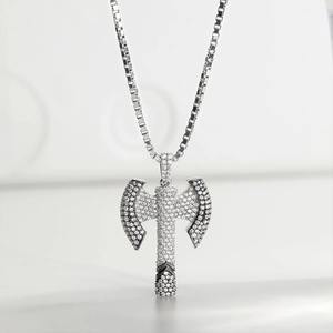 Collier pendentif hip-hop en diamant moissanite VVS de conception optimale, serti de pierres, avec plaqué or, argent 925, design hache viking, tendance - Product Image 3